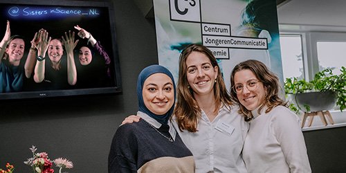 Sisters in science-nieuws.jpg